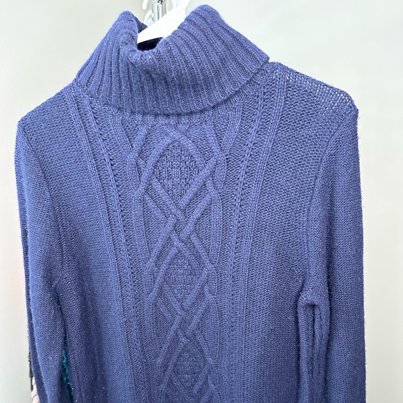 J Crew large blue sweater - Picture 1 of 3